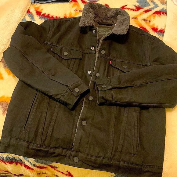 Levi’s, Sherpa, Truckers jacket, black , XL, near new condition - Picture 1 of 10